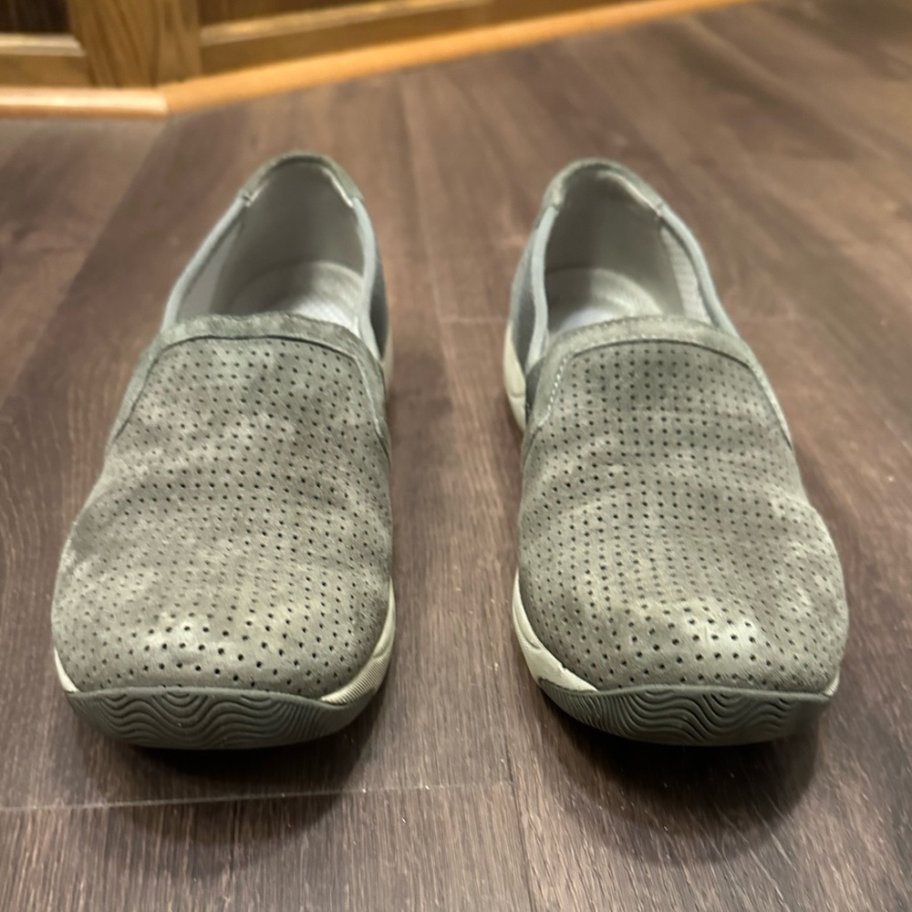 Women’s Dansko size 39 (8.5-9) Brown Casual Shoes